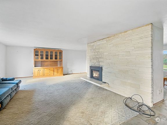 4th image of 808 Evans Dr