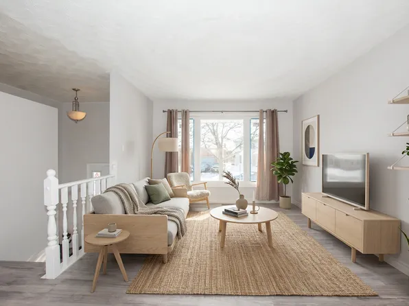 27 Rollins Dr #1, Welland, ON L3C 6Z8