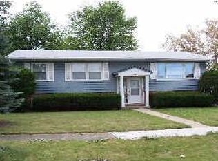 1432 Vista Ln, Crete, IL 60417