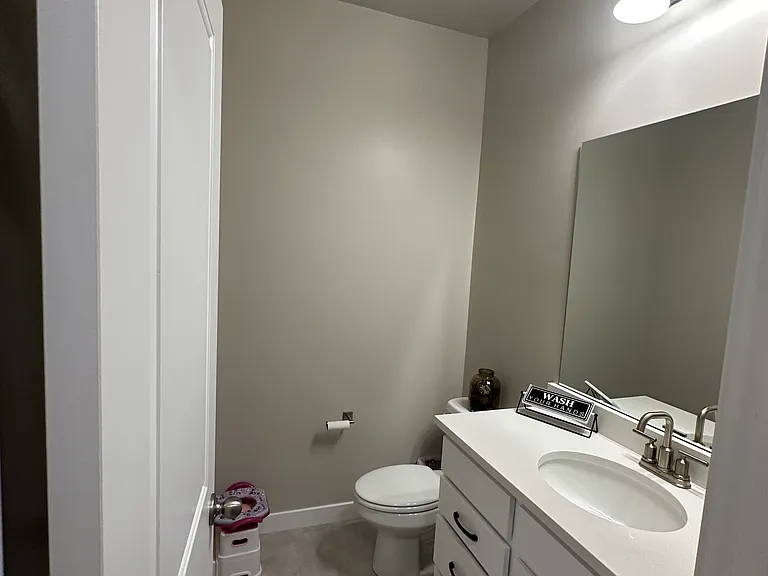4035 W Harper Ln — Photo 32