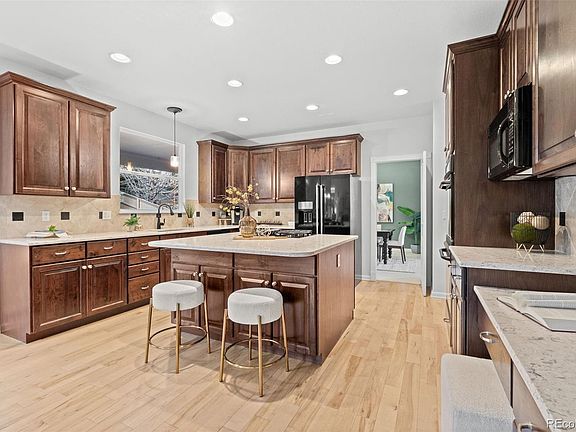 4th image of 10683 Amesbury Way