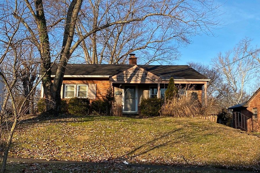 1st image of 8583 Wexford Ave