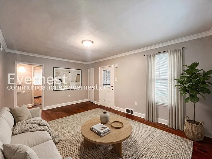 2 bed, 1.0 bath, 1527 sqft, $995 — Photo 3