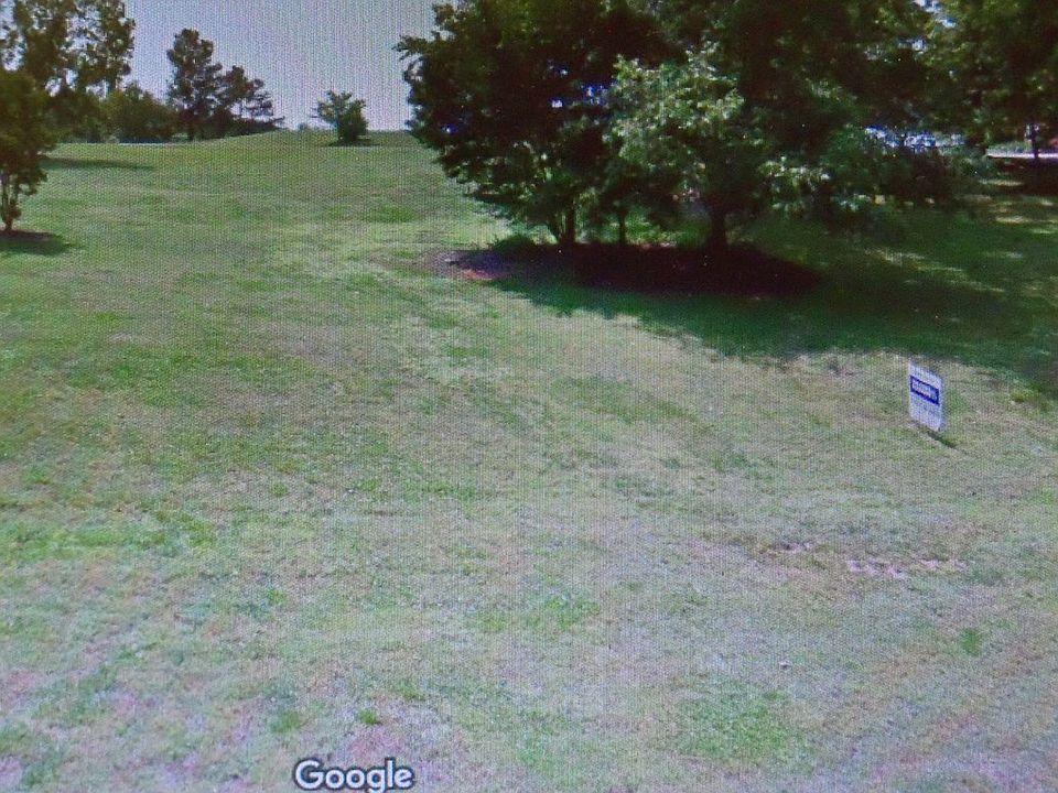 2nd image of 121 Dunes Dr