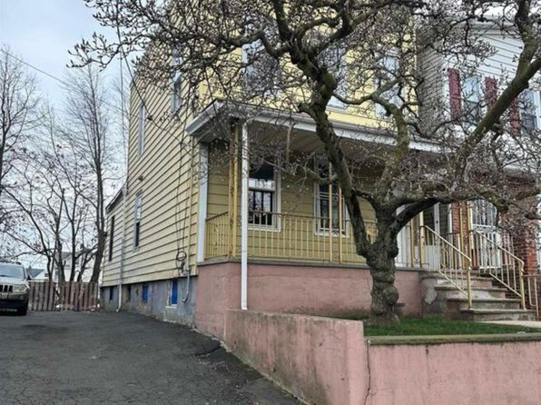 448 Avenue E #1, Bayonne, NJ 07002