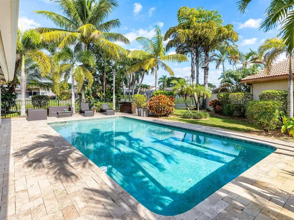 21033 Cottonwood Drive, Boca Raton, FL 33428