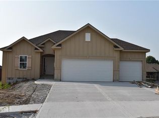 1803 Renea Ct, Kearney, MO 64060