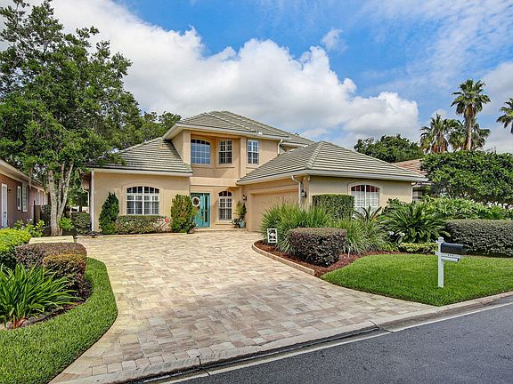 3rd image of 948 Yacht Harbor Ct