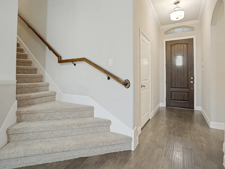 3406 Herron Dr — Photo 2