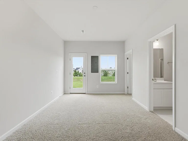 124 Swansong Pl — Photo 4