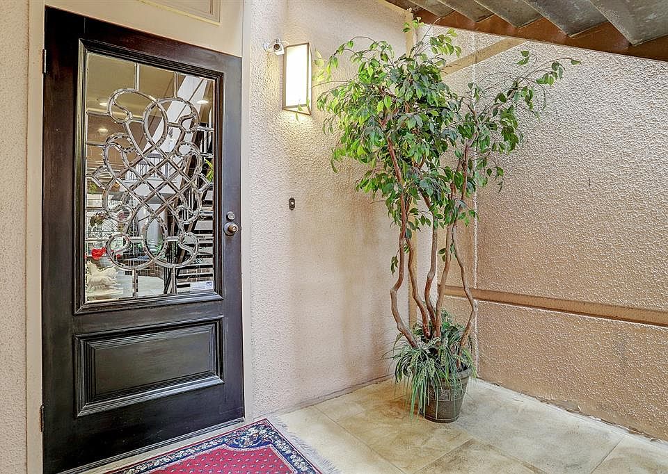 1st image of 5555 Del Monte Dr Unit T1