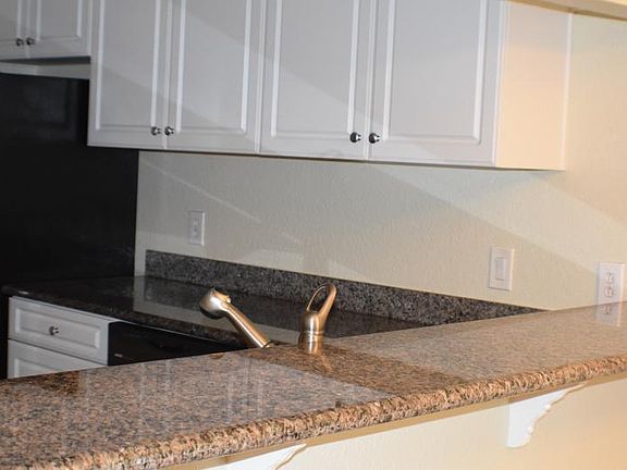 5th image of 650 Canyon Oaks Dr APT F