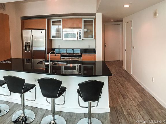 4th image of 951 Brickell Ave APT 3011