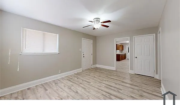 1204 Cedar Dr — Photo 2