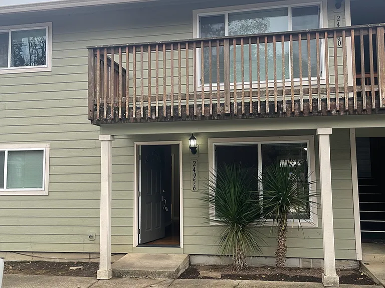 24956 Hunter Ave - 24956-CJ-LH- K16 — Photo 2
