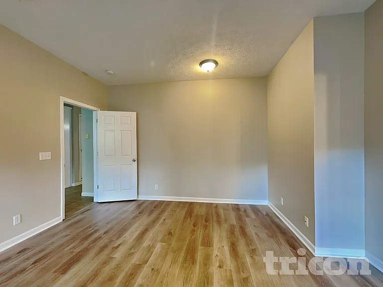 119 Cherokee Dr — Photo 8