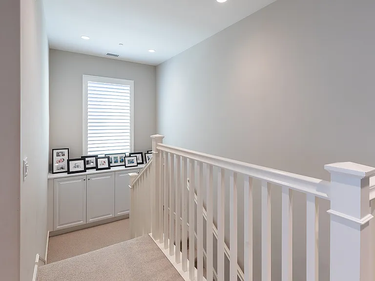 70 Somerton — Photo 19
