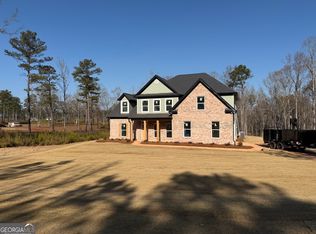 677 Giles Rd, Forsyth, GA 31029