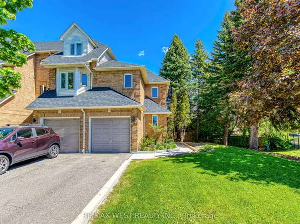 99 Bristol Rd E #153, Mississauga, ON L4Z 3P4