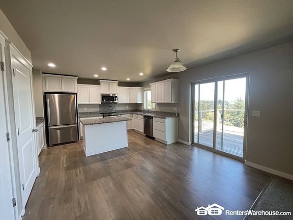 5th image of 1902 Hardway Ln