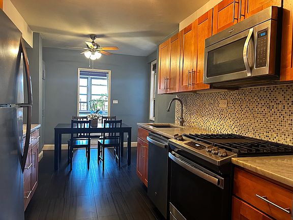 5th image of 3755 Henry Hudson Pkwy W #8E