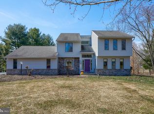 2412 Raleigh Dr, Lancaster, PA 17601