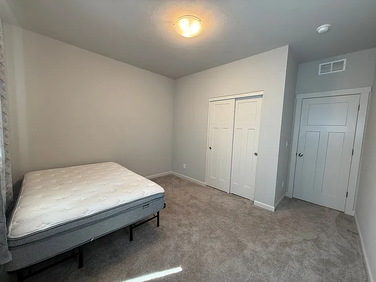 4057 SW Reindeer Ave — Photo 11