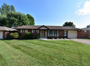 102 Hartman Ln, Waterloo, IL 62298