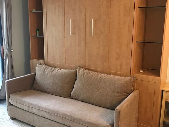 3rd image of 34 Forest Beach Dr APT D-2
