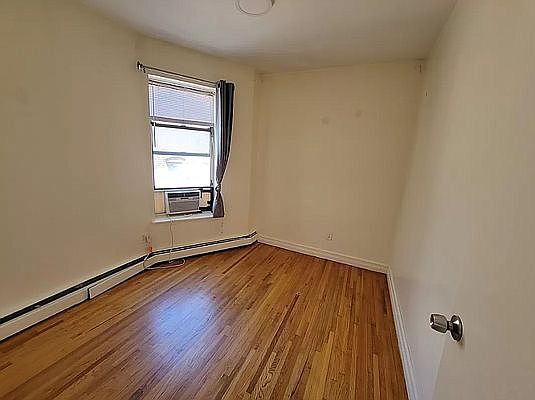 4th image of 157 W 106th St APT 5A