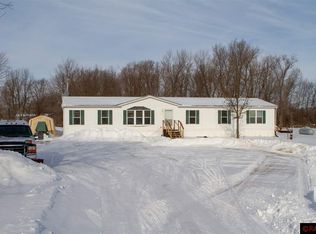 52775 223rd Ln, Lake Crystal, MN 56055