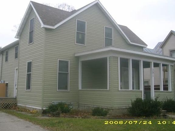 2nd image of 319 22nd St S
