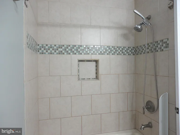 814 Rustic Ln — Photo 59