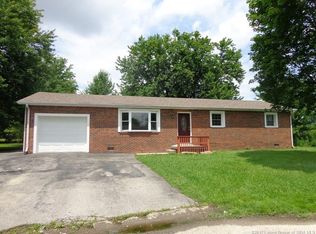 228 E Larry Ln, Scottsburg, IN 47170