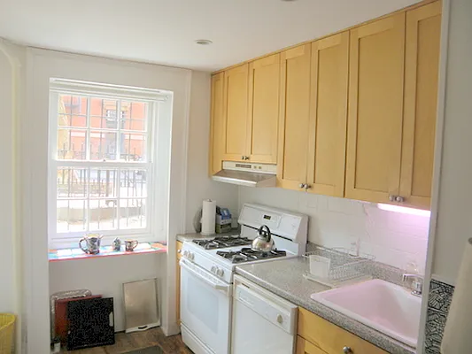 Sold by Vespa Properties Group | media 21