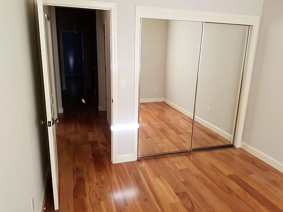 4th image of 4535 Laird Cir