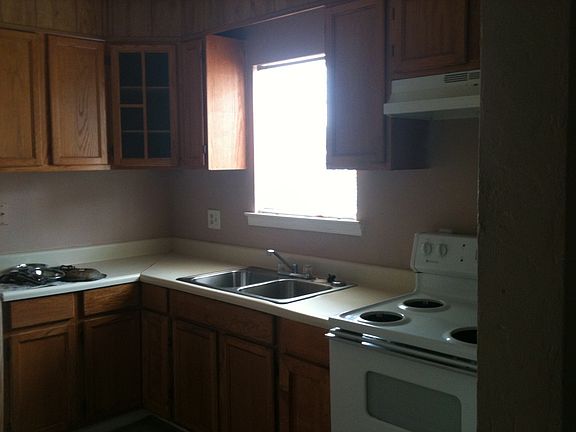 2nd image of 2205 Piedmont Ave