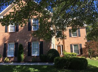 1828 Pinestraw Ln, Knoxville, TN 37932