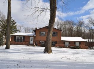 1425 Trails End Dr, Clinton, OH 44216