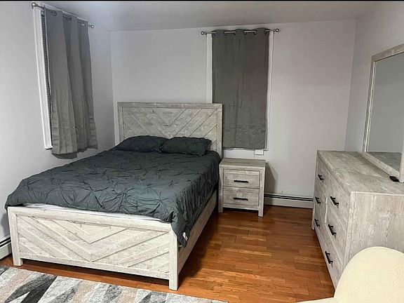 4th image of 189 Walker St Floor 2