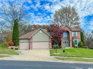 5116 N Rothmere Dr, Peoria, IL 61615