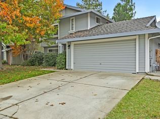 6811 Bronze Oak Ct, Elk Grove, CA 95758