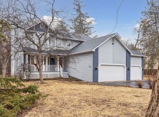 5910 Hodgson Rd, Shoreview, MN 55126