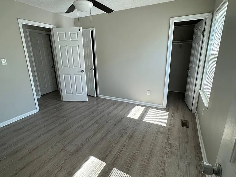 617 Fox Creek Ct — Photo 14