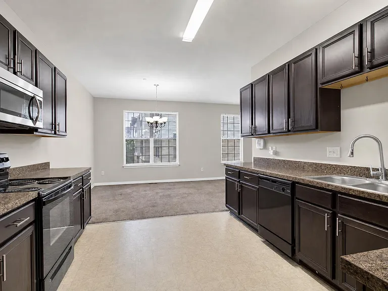166 Hemisphere Cir — Photo 9