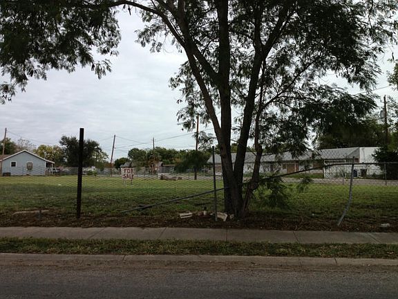 4th image of 2934 Highland Ave