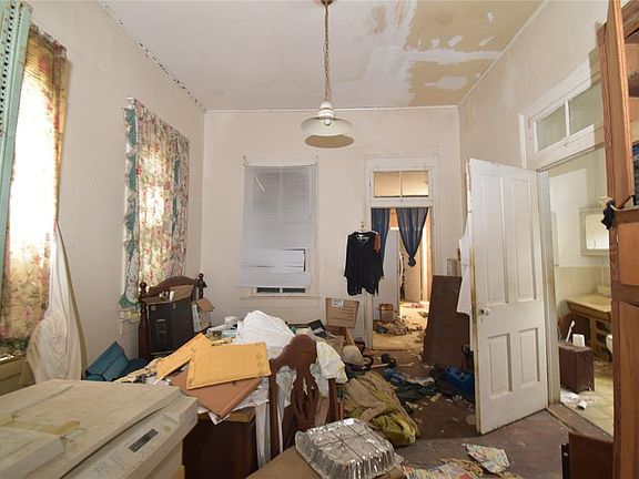 3rd image of 5214 Avenue R