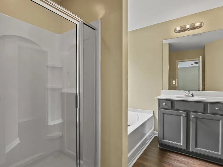 363 Sanctuary Park Dr — Photo 2