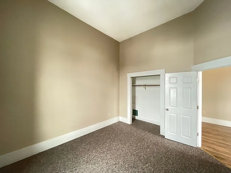 46 Glass St #6 — Photo 13