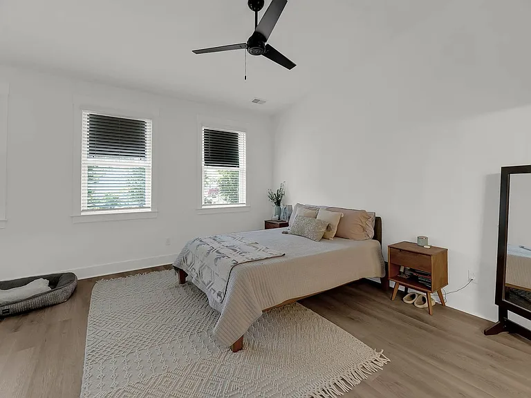 1549 Evergreen St — Photo 20